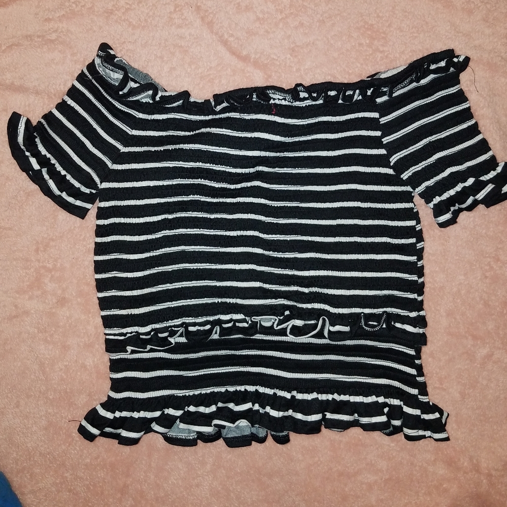 Shirt - Picture 2 of 3